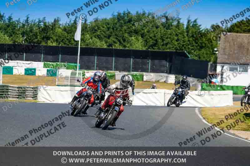 Vintage motorcycle club;eventdigitalimages;mallory park;mallory park trackday photographs;no limits trackdays;peter wileman photography;trackday digital images;trackday photos;vmcc festival 1000 bikes photographs